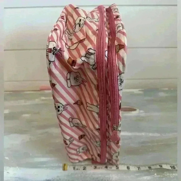 Travel Bag pack a your items and keep organized while on the go - Picture 12 of 12